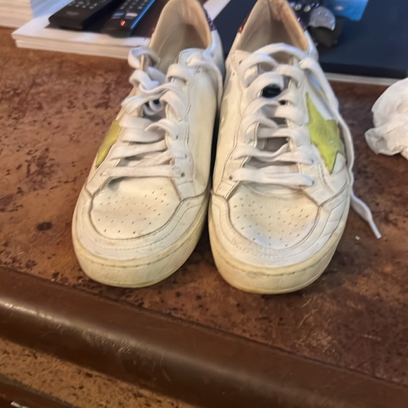 Golden goose ball stars.  American 8. White, lime green stars, red sparkle back - Picture 5 of 10